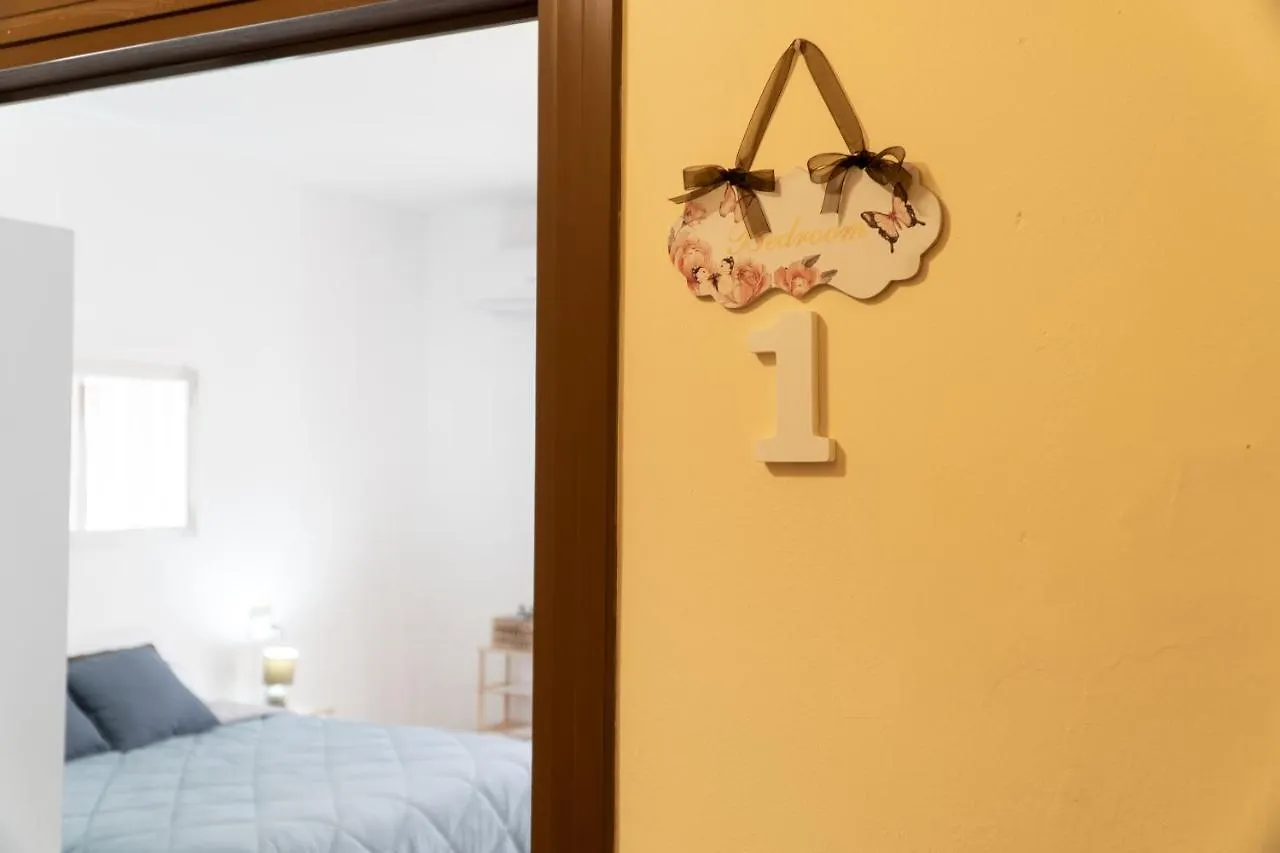 La Pavoncella Blu Bed & Breakfast Alghero 0*,
